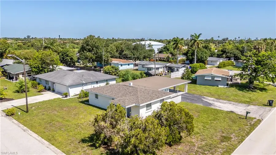 4220 Deleon St, Fort Myers, FL 33901 - #2