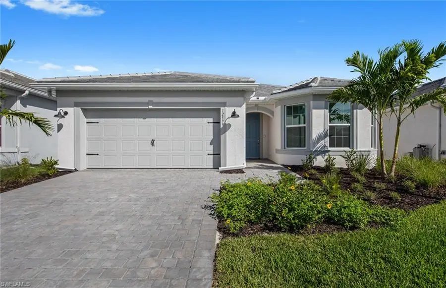 12416 Basalt Ln, Alva, FL 33920 - #2