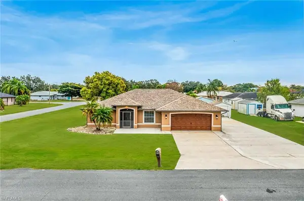 401 Candlewick Cir E, LEHIGH ACRES, FL 33936