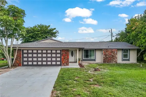 8110 Valencia Rd, FORT MYERS, FL 33967
