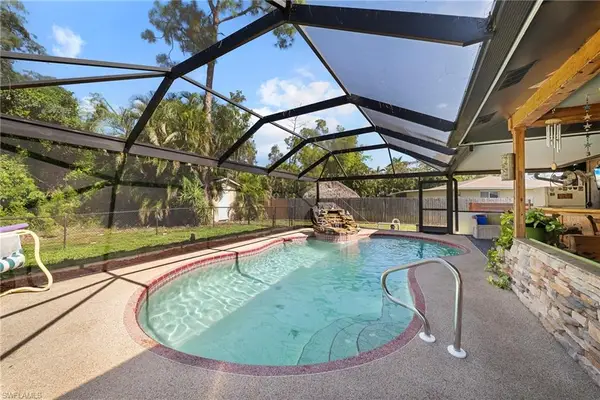 19016 Murcott Dr E, FORT MYERS, FL 33967