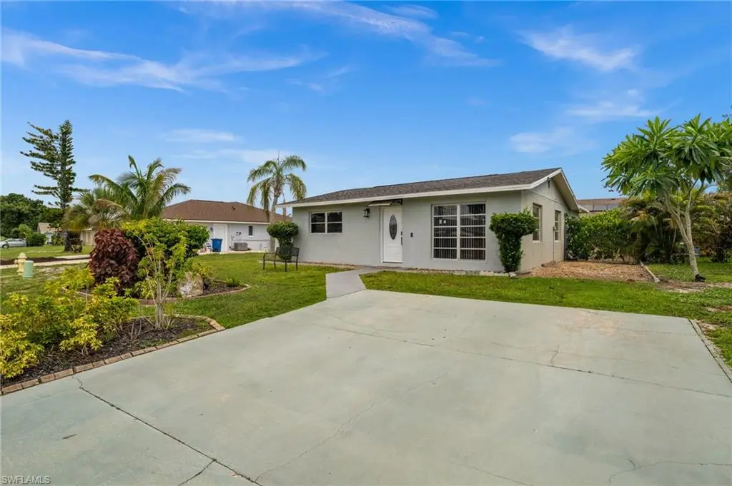 7262 Buchanan Rd, Fort Myers, FL 33967 - #1