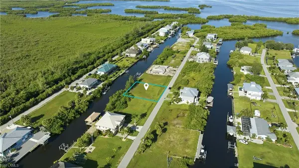24239 Blackbeard Blvd, PUNTA GORDA, FL 33955