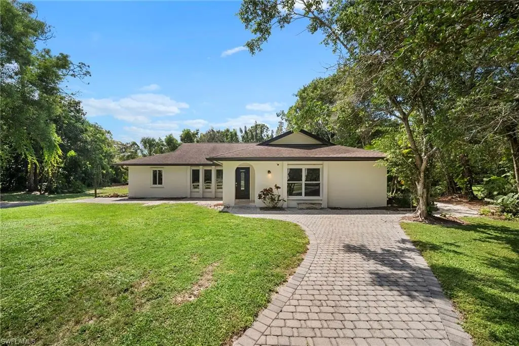 5750 Westport Ln, Naples, FL 34116 - #1