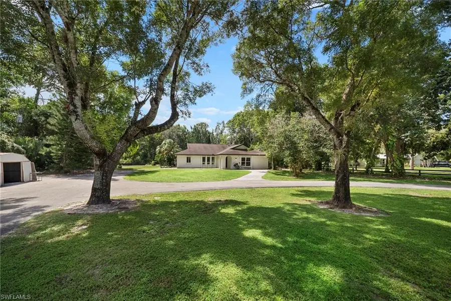 5750 Westport Ln, Naples, FL 34116 - #2