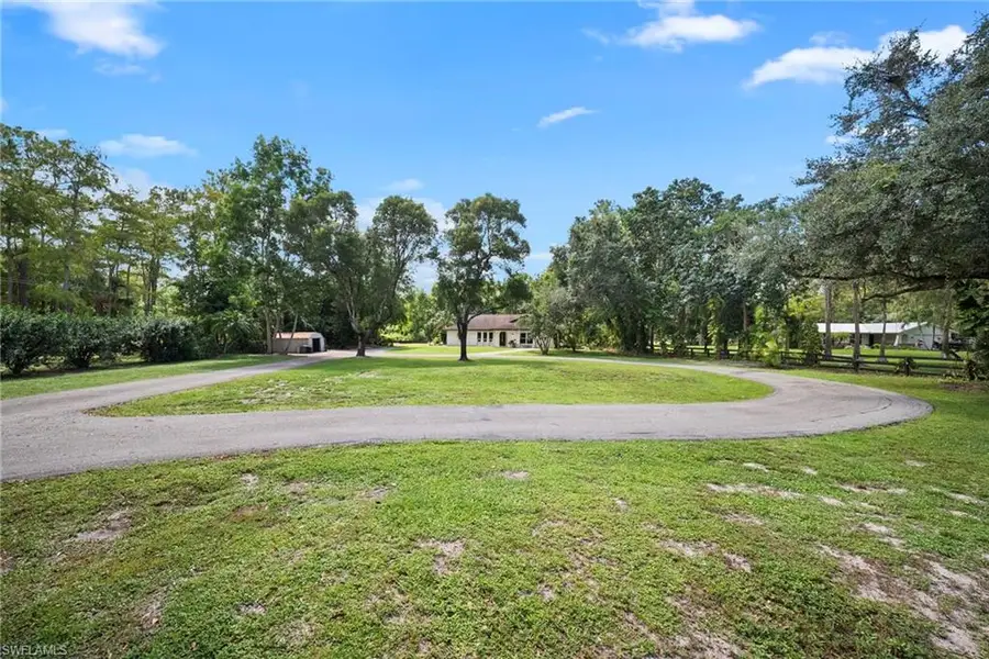 5750 Westport Ln, Naples, FL 34116 - #3