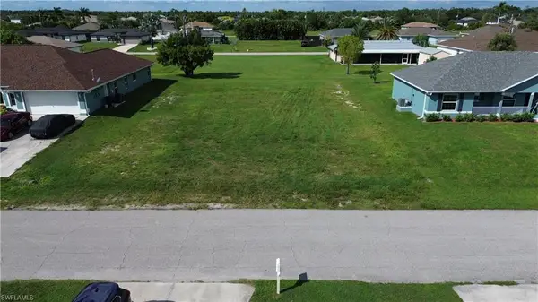 2045 24th Ter, CAPE CORAL, FL 33909
