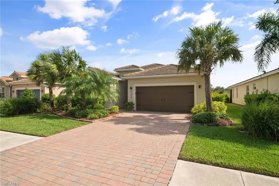 3398 Weston Manor Dr, Alva, FL 33920 - #2