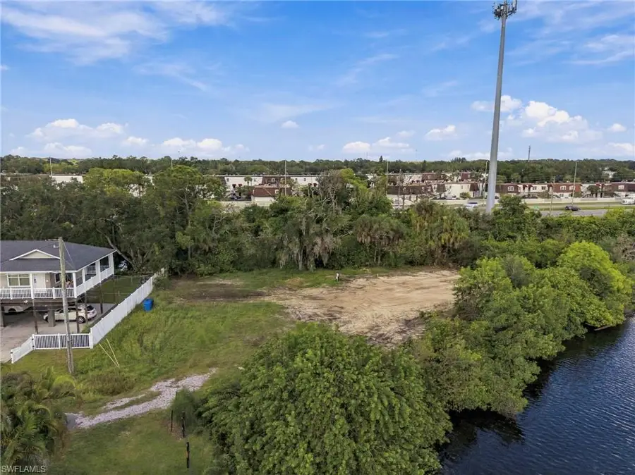 9101 Brunswick Ln, Tampa, FL 33615 - #3