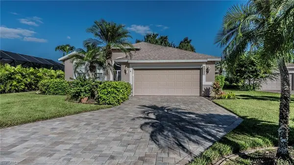 20751 Persimmon Pl, ESTERO, FL 33928