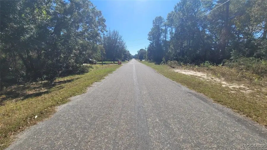 8622 N Empire Avenue, Citrus Springs, FL 34433 - #3