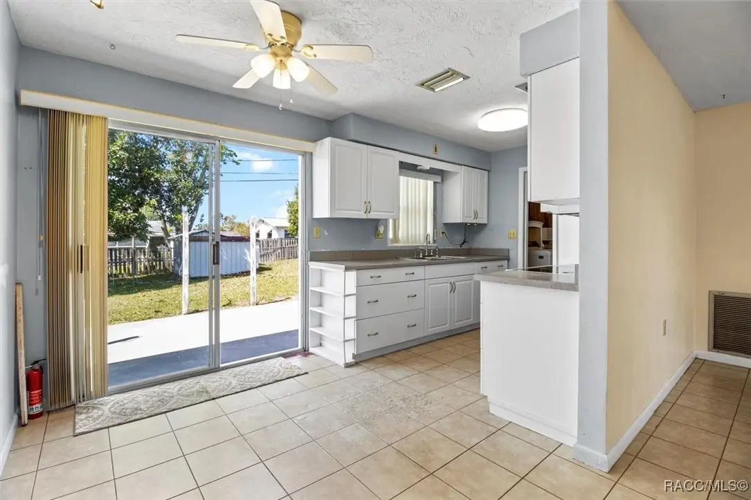 230 S Jackson Street, Beverly Hills, FL 34465 - Image #1