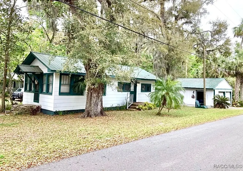 4 61st Street, Yankeetown, FL 34498 - Image #1