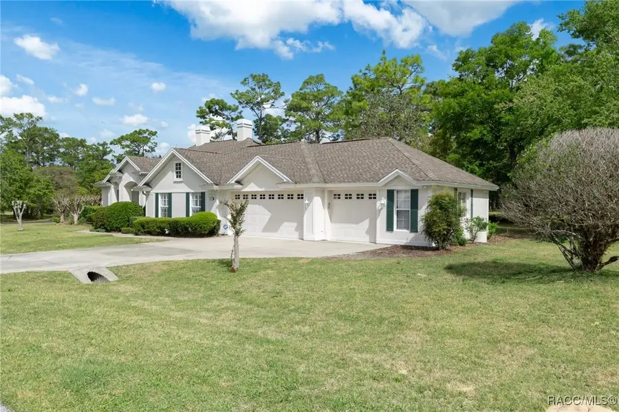27 Deerwood Drive, Homosassa, FL 34446 - Image #2