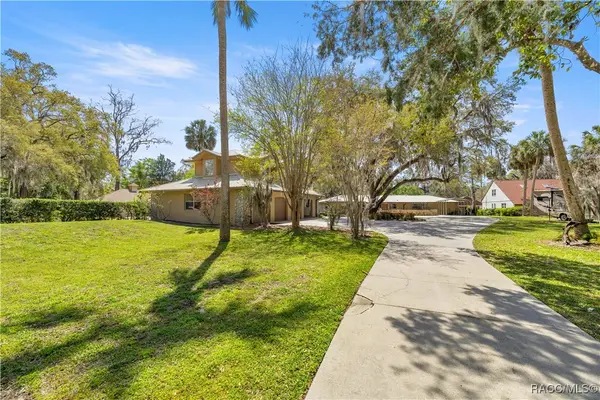 4817/4819 Riverside Drive, Yankeetown, FL 34498