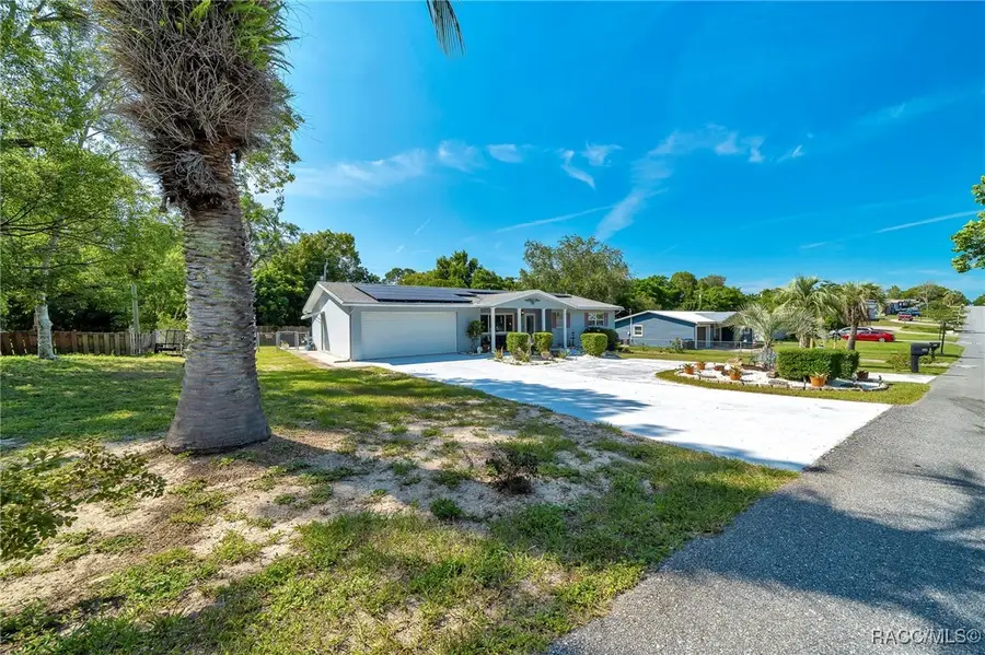 66 S Desoto Street, Beverly Hills, FL 34465 - #3