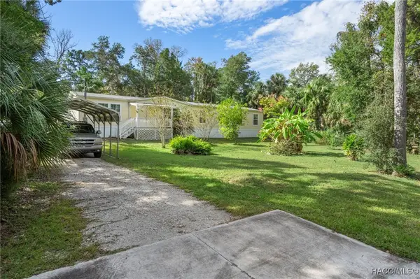 11086 W Bareto Lane, Homosassa, FL 34448