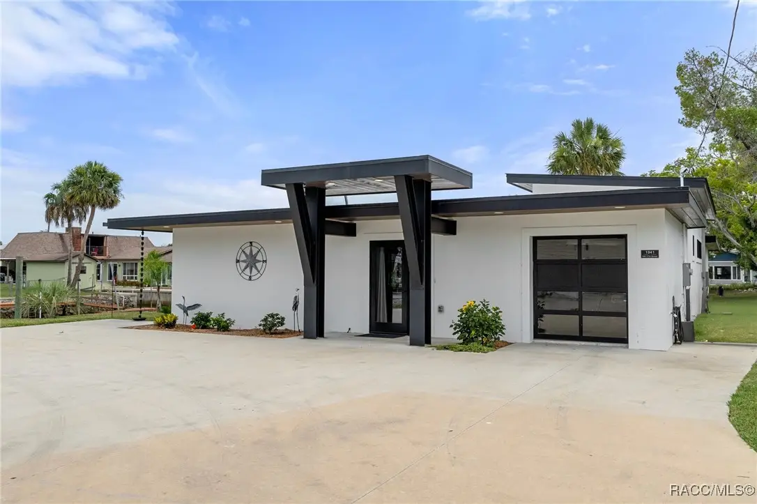 1941 NW 17th Street, Crystal River, FL 34428 - Image #1