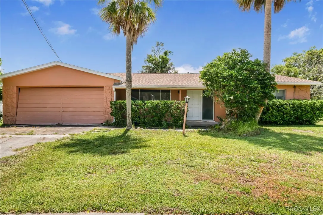 1201 SE Paradise Avenue, Crystal River, FL 34429 - Image #1