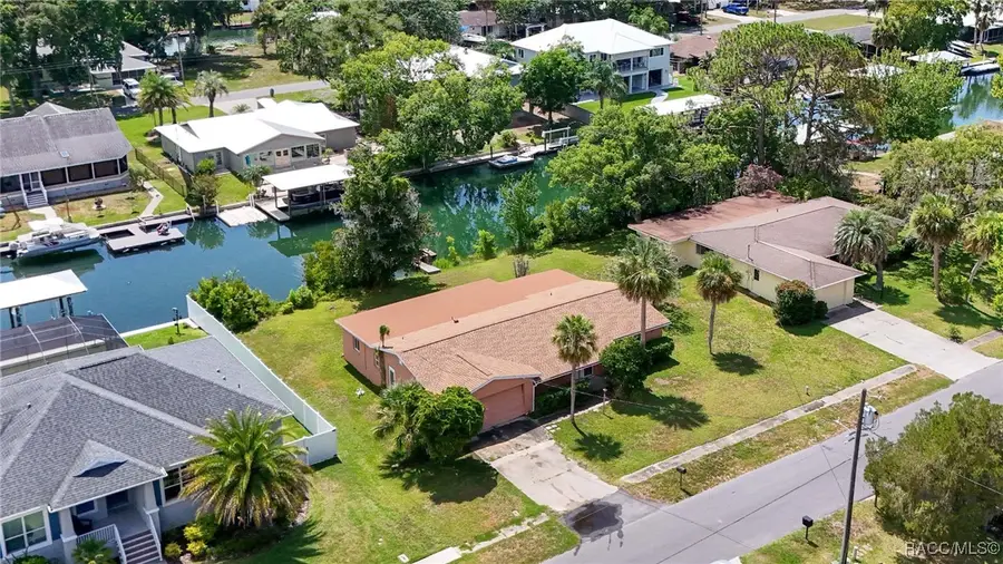 1201 SE Paradise Avenue, Crystal River, FL 34429 - Image #3