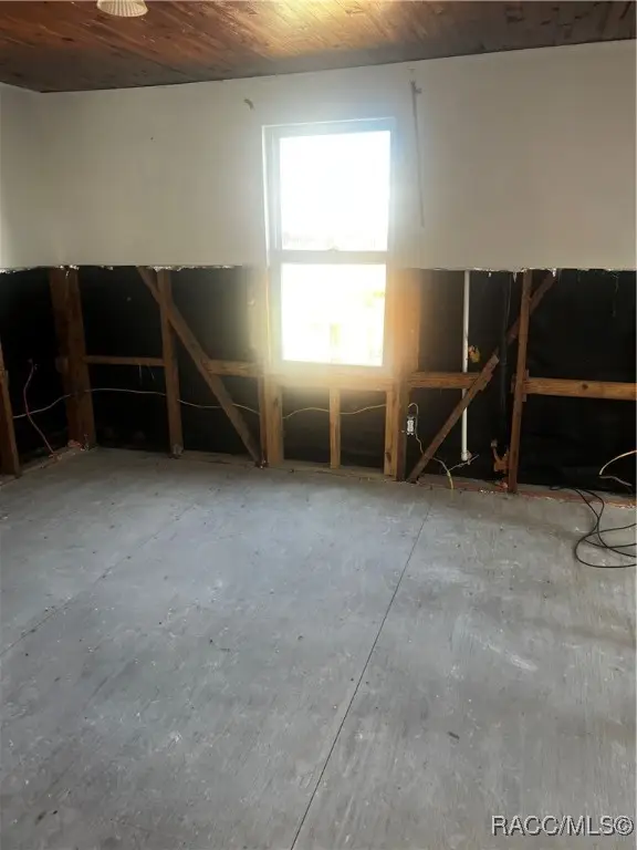 13707 Plymouth Street, Madeira Beach, FL 33708 - Image #3