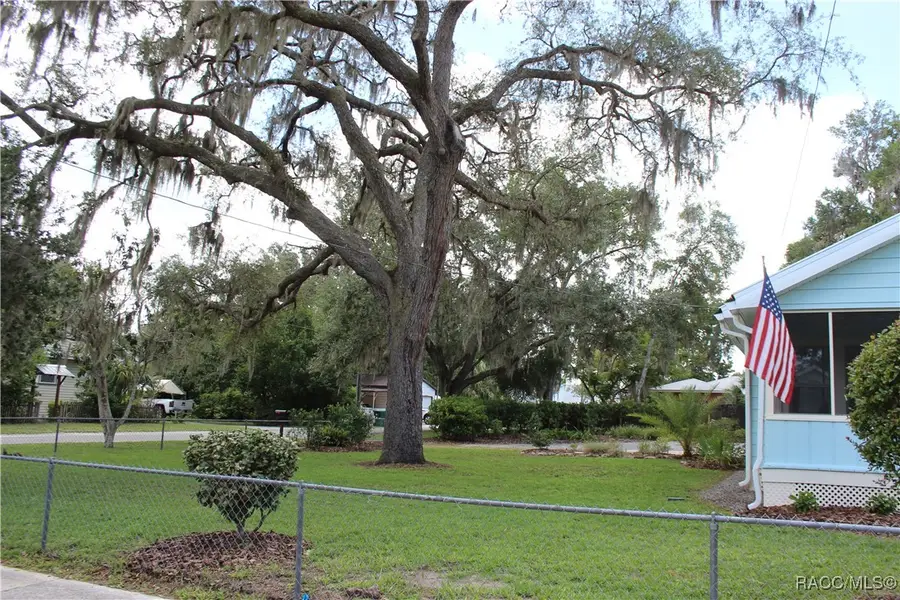 20920 W Pennsylvania Avenue, Dunnellon, FL 34431 - Image #2