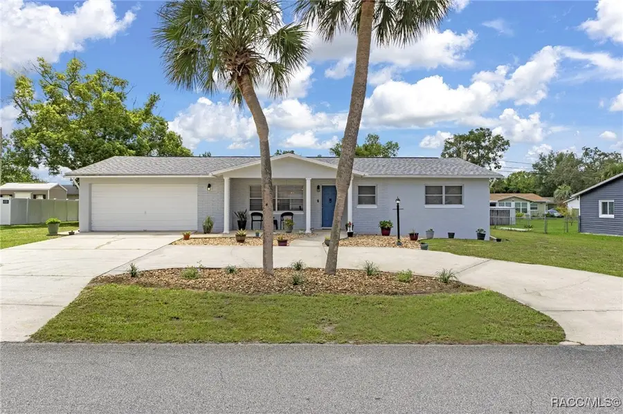 209 S Barbour Street, Beverly Hills, FL 34465 - #2