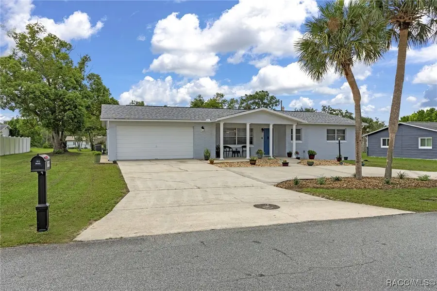 209 S Barbour Street, Beverly Hills, FL 34465 - #3