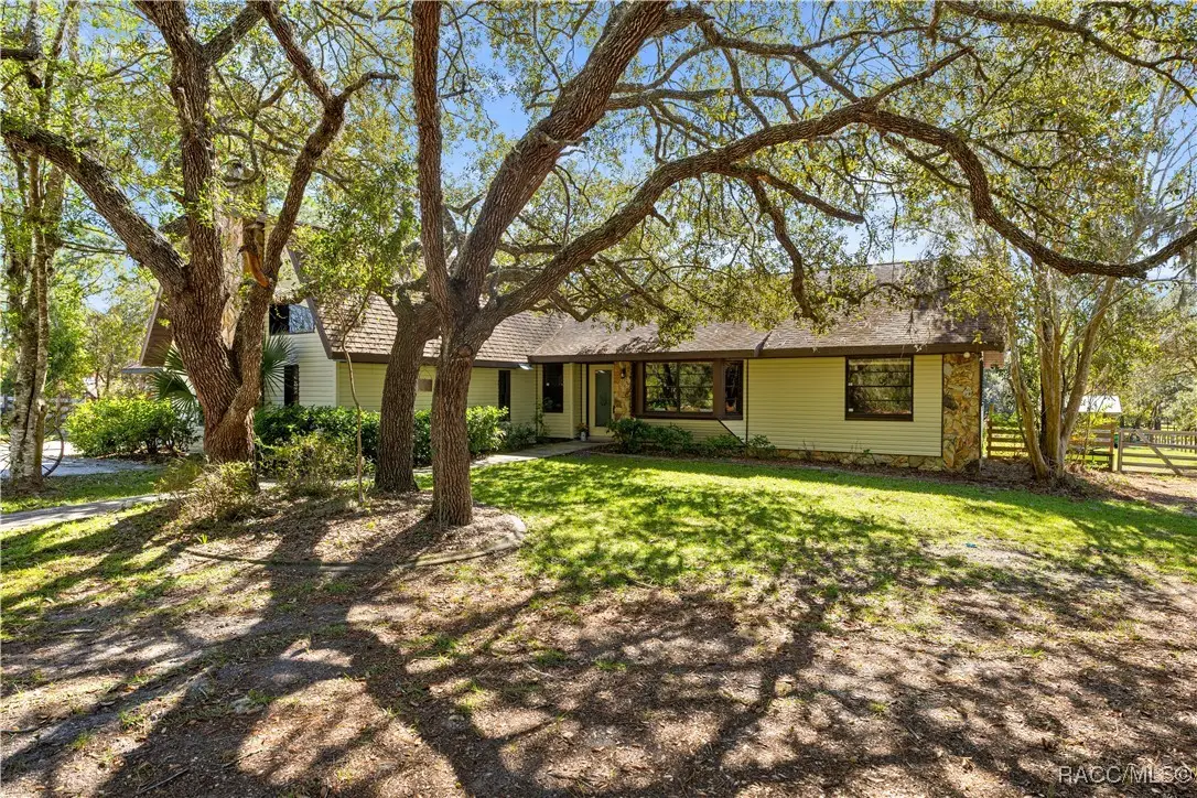 4200 W Breckenridge Court, Beverly Hills, FL 34465 - Image #1