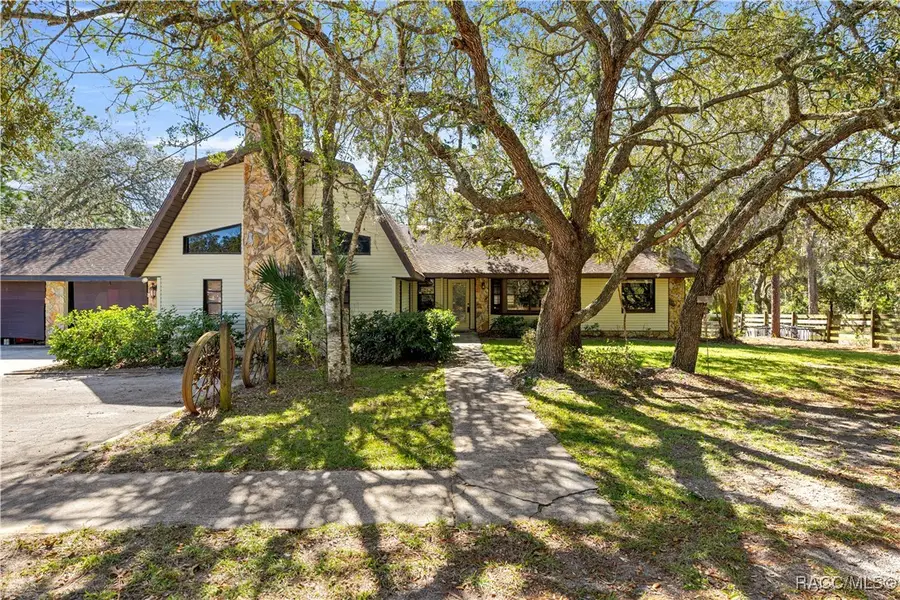 4200 W Breckenridge Court, Beverly Hills, FL 34465 - Image #2