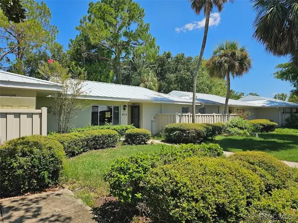 11493 W Bayshore Drive, Crystal River, FL 34429