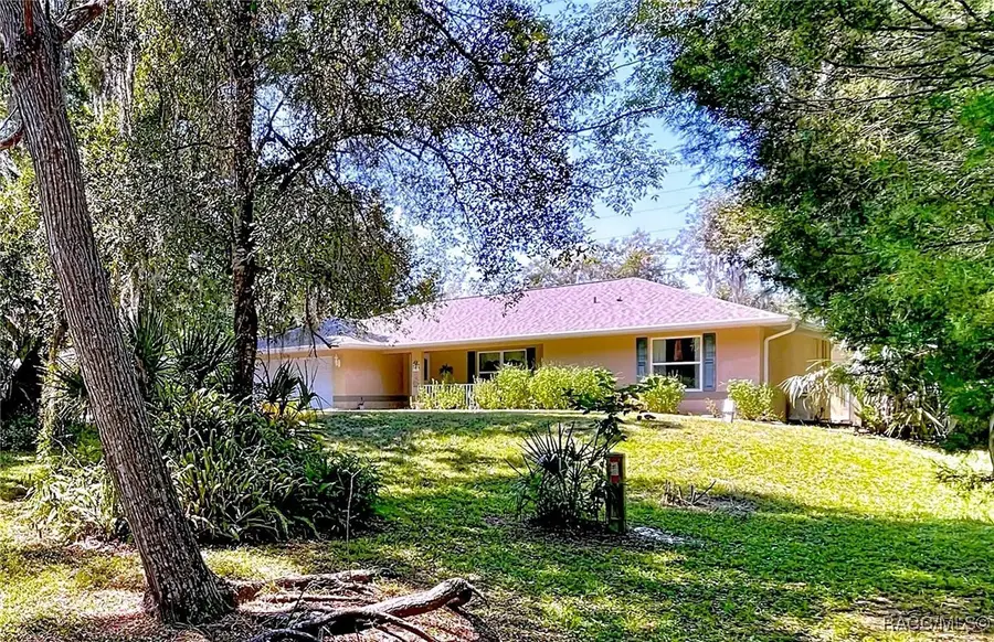 11236 N Rain Point, Inglis, FL 34449 - Image #2