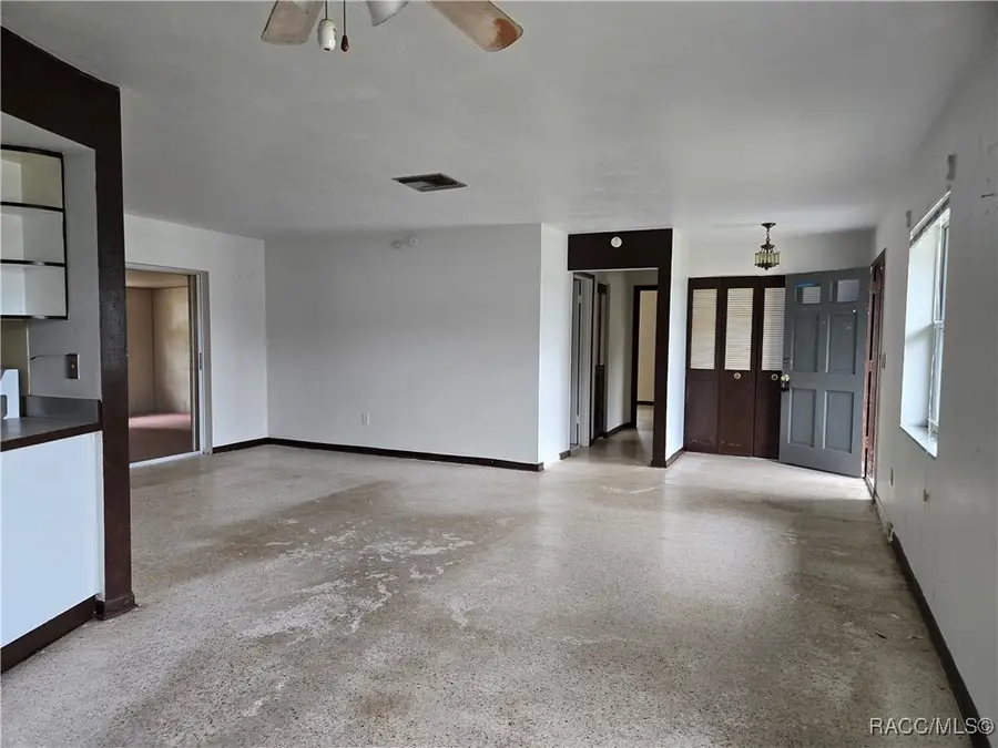 9330 N Citrus Springs Boulevard, Citrus Springs, FL 34434 - Image #3