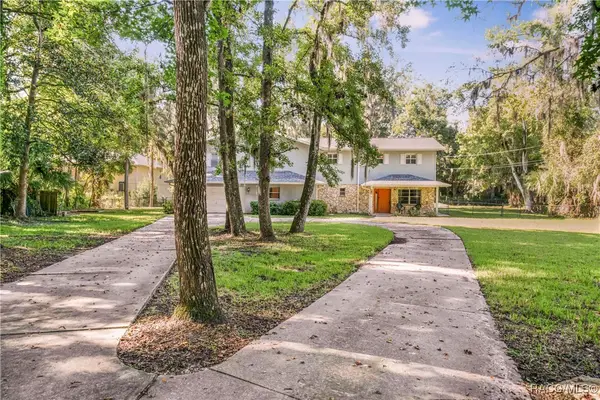 6 Winding River Lane, Inglis, FL 34449