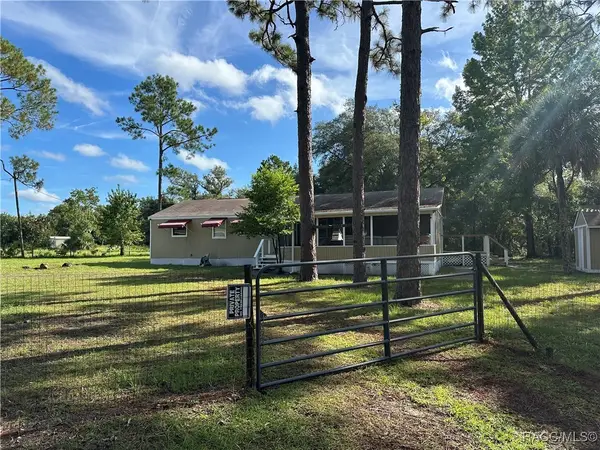 8015 W Fandango Court, Crystal River, FL 34428