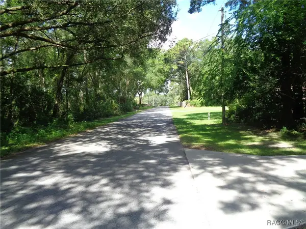 2658 W Laureen Street, Lecanto, FL 34461