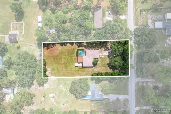 7131 W Green Acres Street, Homosassa, FL 34446