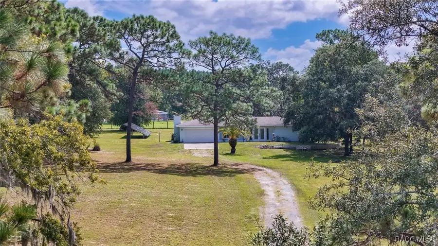 11 S Salisbury Terrace, Lecanto, FL 34461 - Image #2
