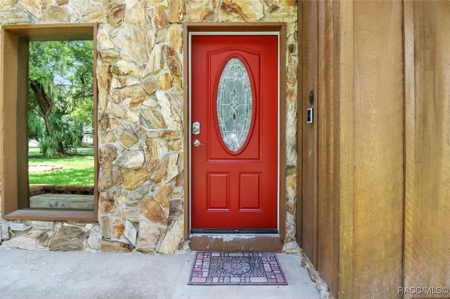 11870 W Riverhaven Drive, Homosassa, FL 34448 - Image #3