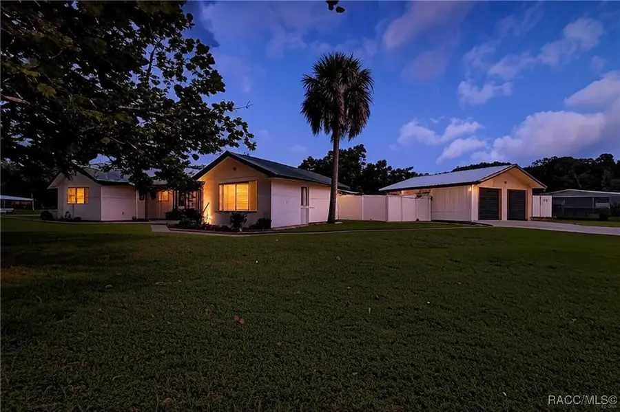 359 S Gardenia Terrace, Crystal River, FL 34429 - Image #2