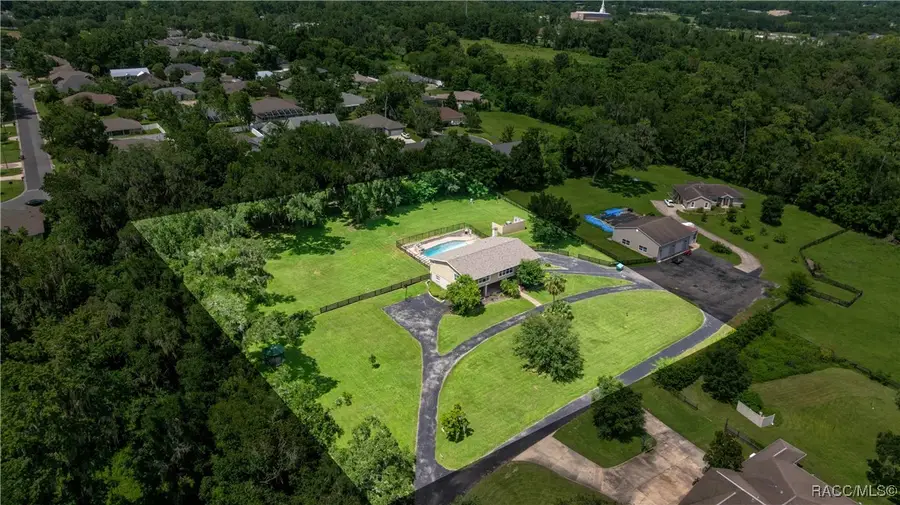 2401 SE 26th Street, Ocala, FL 34471 - #2