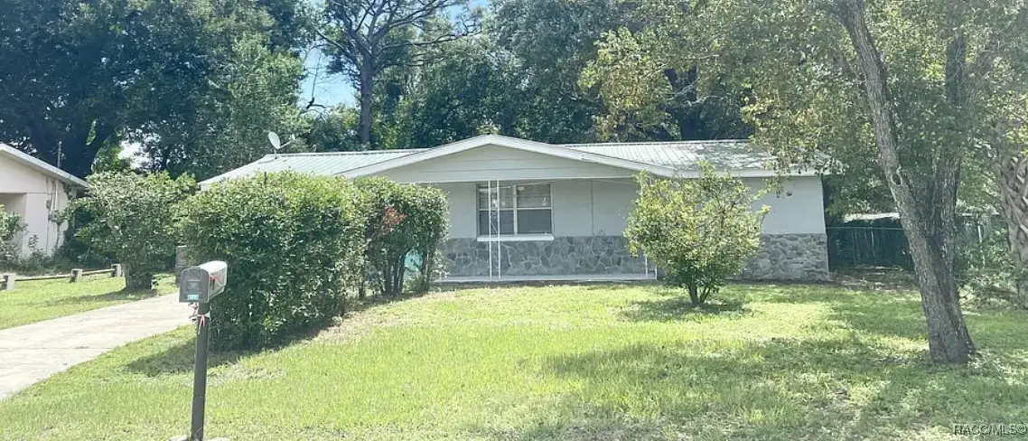 27 N Davis Street, Beverly Hills, FL 34465 - Image #1