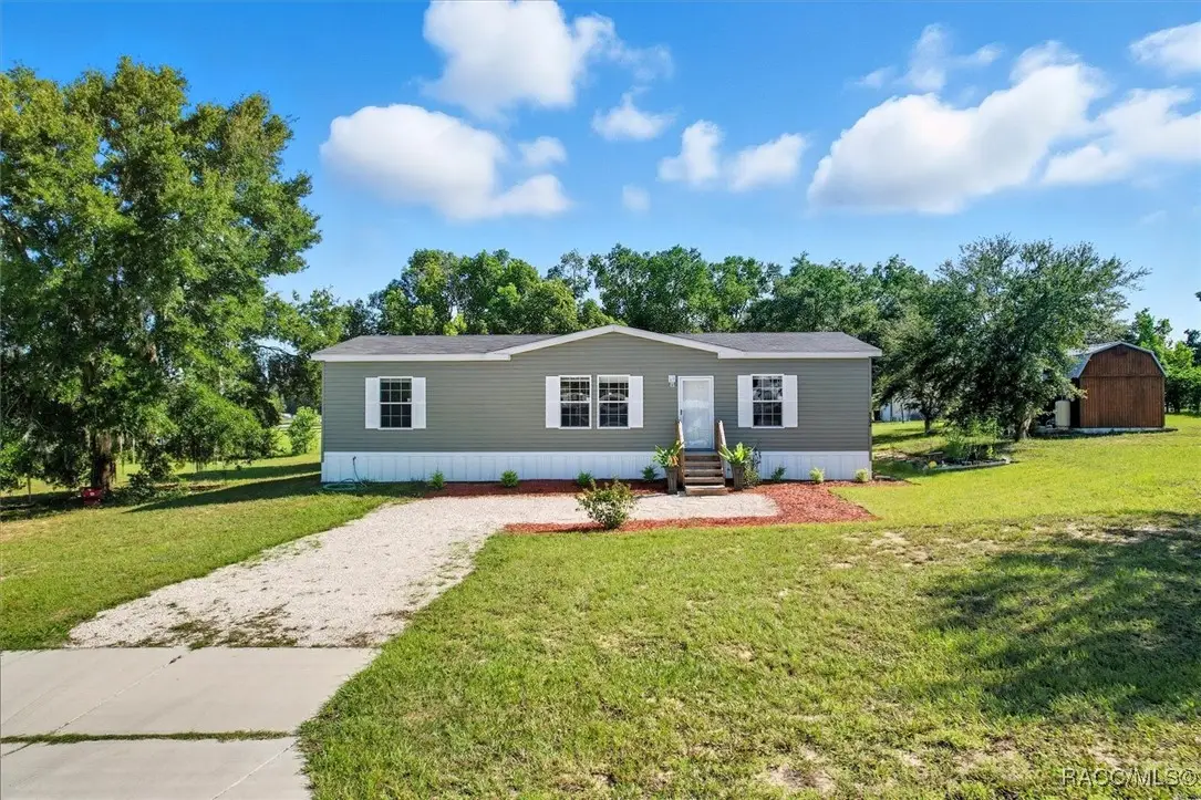 8054 E Shetland Lane, Floral City, FL 34436 - Image #1