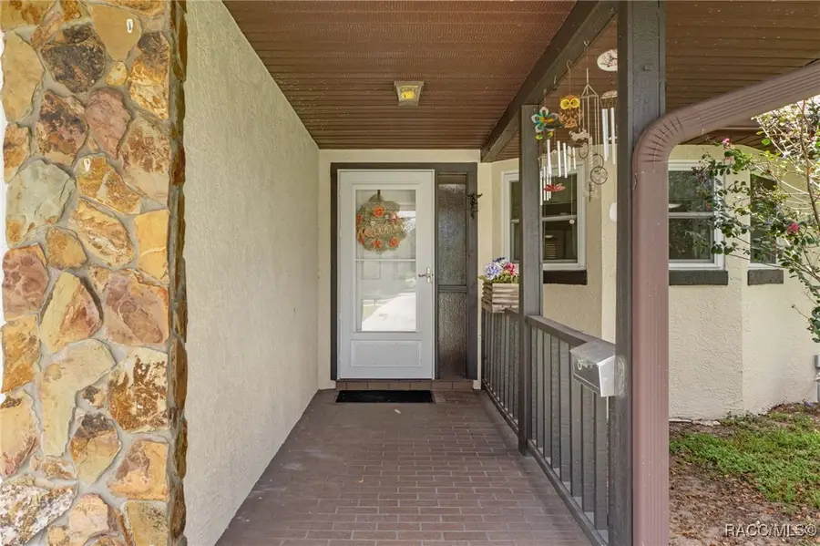 811 S Apopka Avenue, Inverness, FL 34452 - Image #2