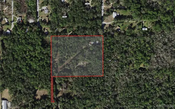 1746 S Palm Avenue, Homosassa, FL 34448