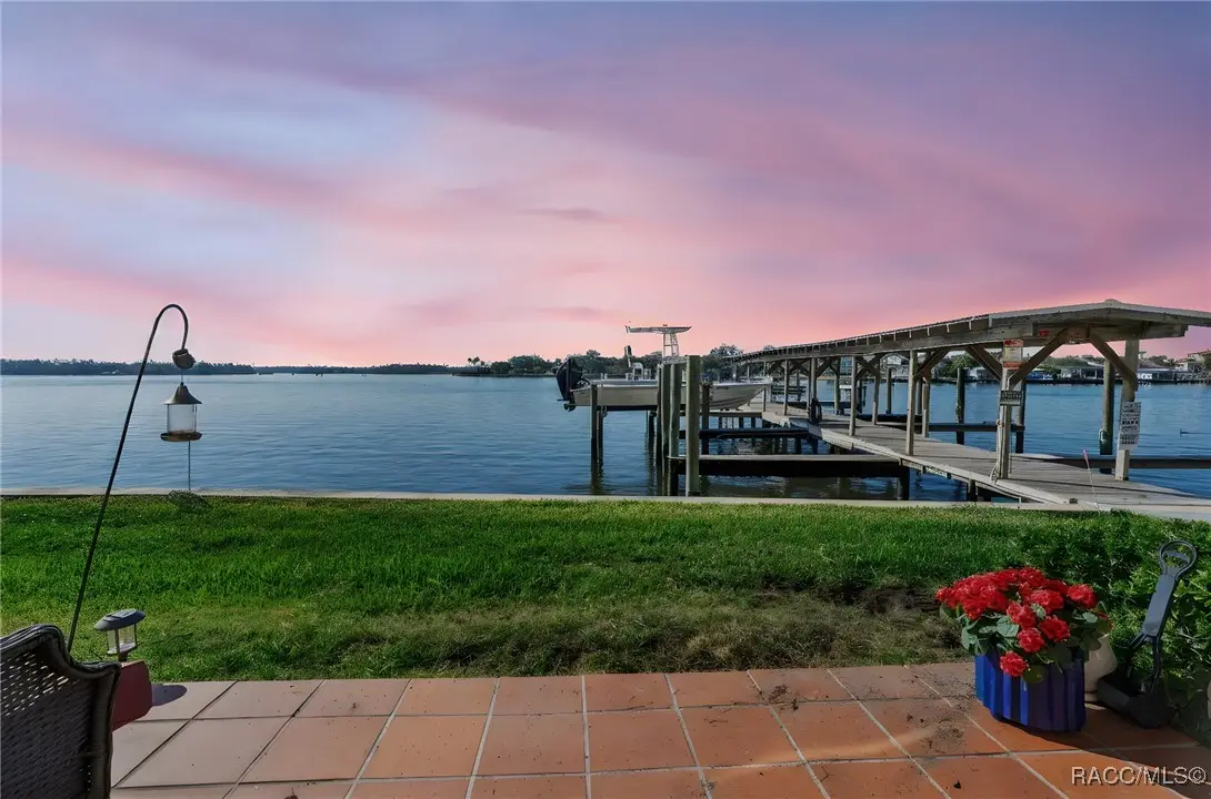 371 NW 14th Place, Crystal River, FL 34428 - Image #1