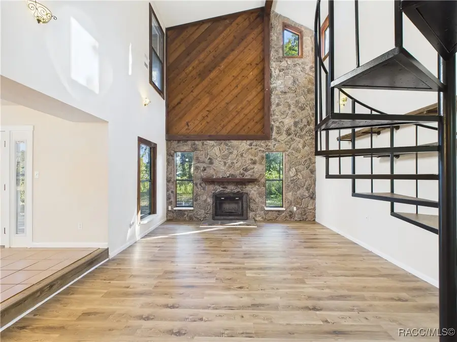 3740 NE 133rd Street, Anthony, FL 32617 - Image #2