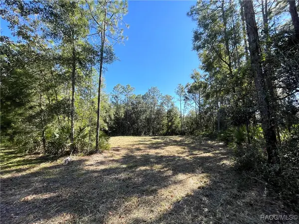 6712 W Macopin Lane, Crystal River, FL 34429