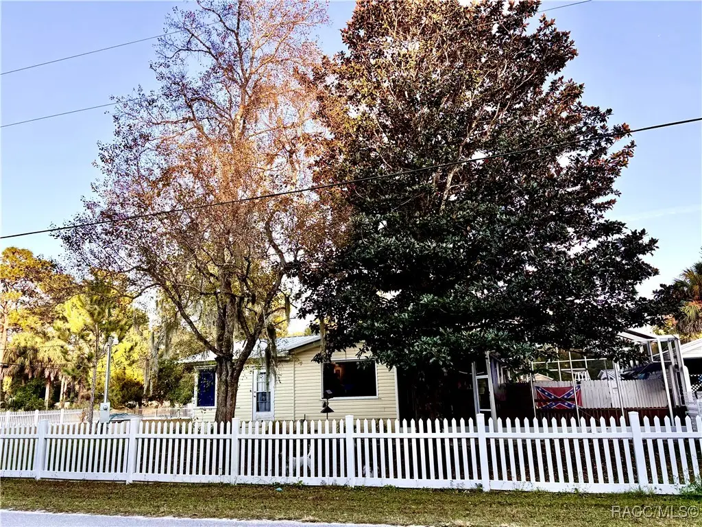 8358 W Highland Street, Homosassa, FL 34448 - Image #1