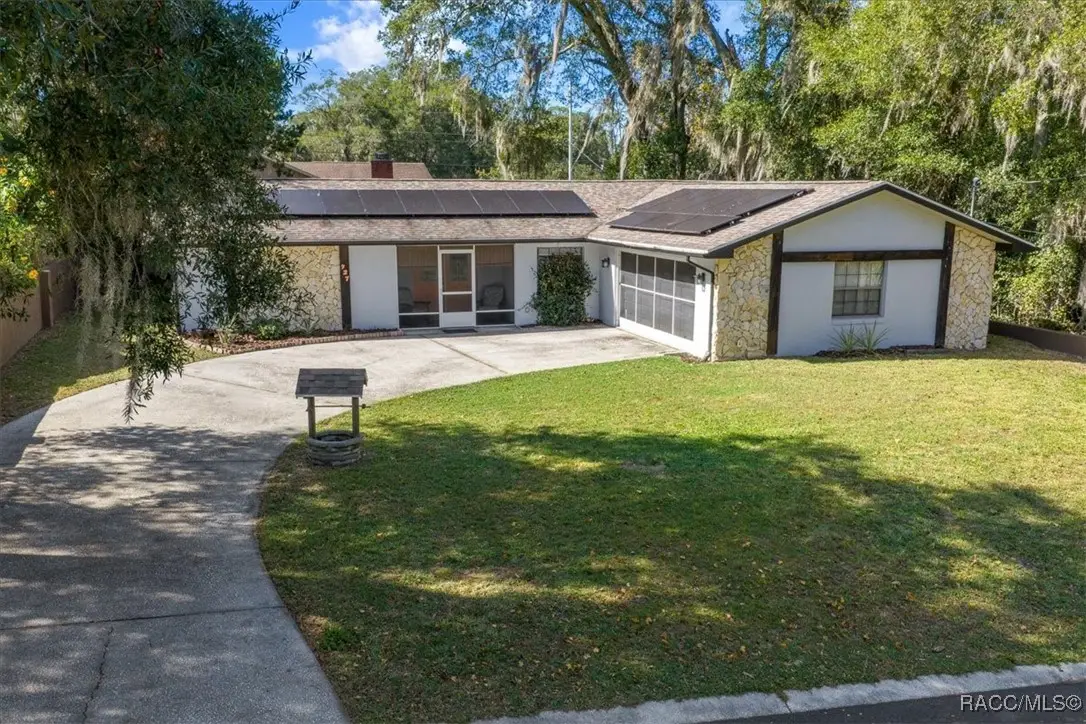 927 Cedar Avenue, Inverness, FL 34452 - Image #1